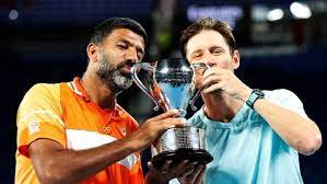 Australian Open Final: रोहन बोपन्ना ने फाइनल में मारी बाजी, पहला डबल्स ग्रैंड स्लैम जीतकर रचा इतिहास के पन्नों में अपना नाम दर्ज करवा लिया है